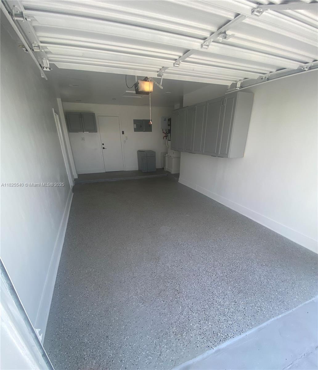 PALM BEACH LEISUREVILLE R - Residential