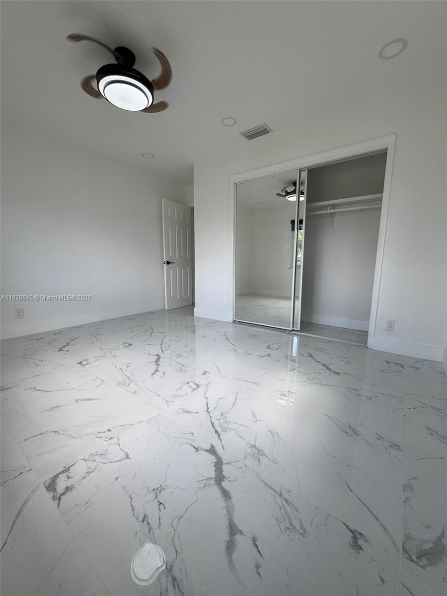 PALM BEACH LEISUREVILLE R - Residential