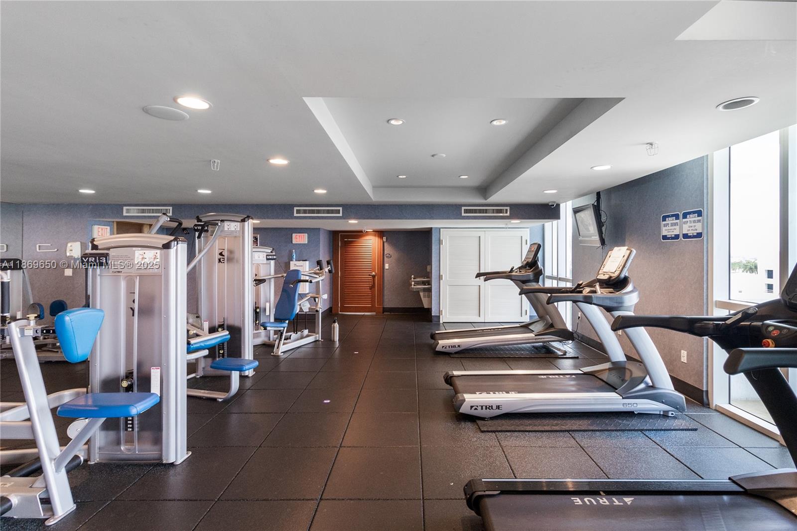 360 CONDO A - Residential Lease