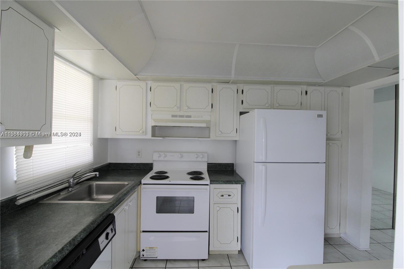 CASA PARADISO CO-OP - Residential