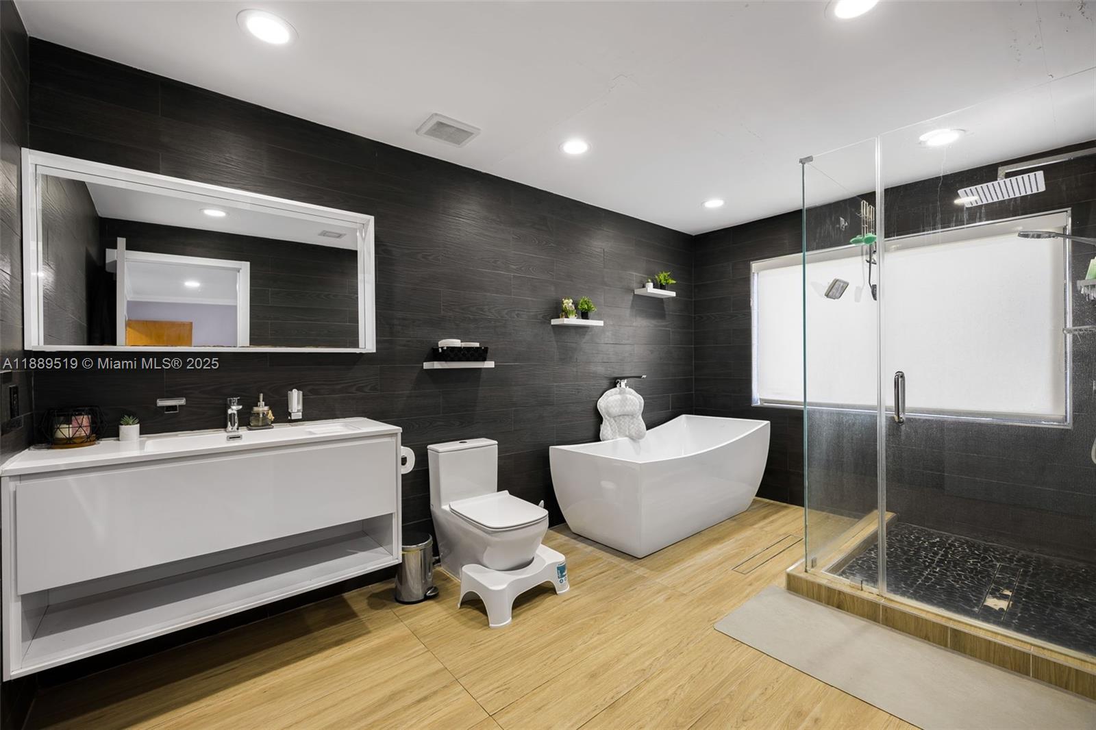 J G HEADS FARMS UNIT A - Residential