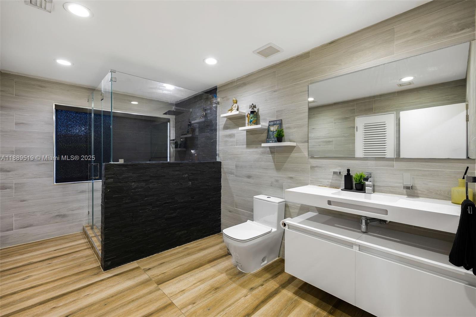 J G HEADS FARMS UNIT A - Residential