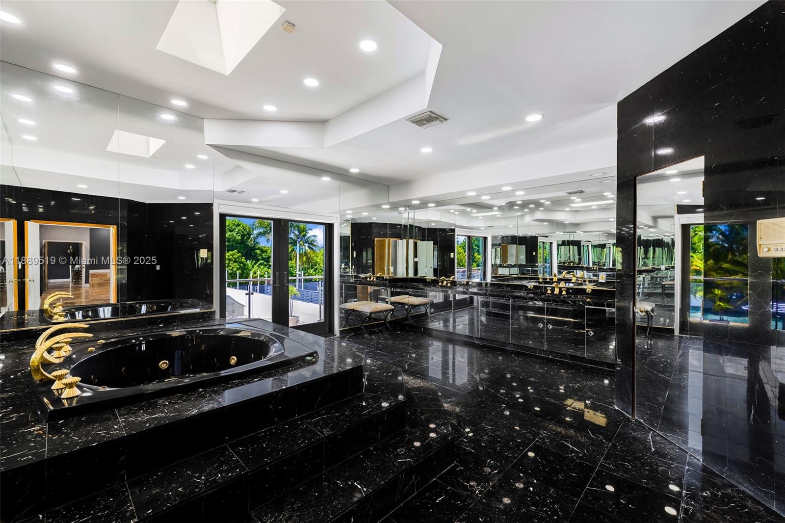 J G HEADS FARMS UNIT A - Residential