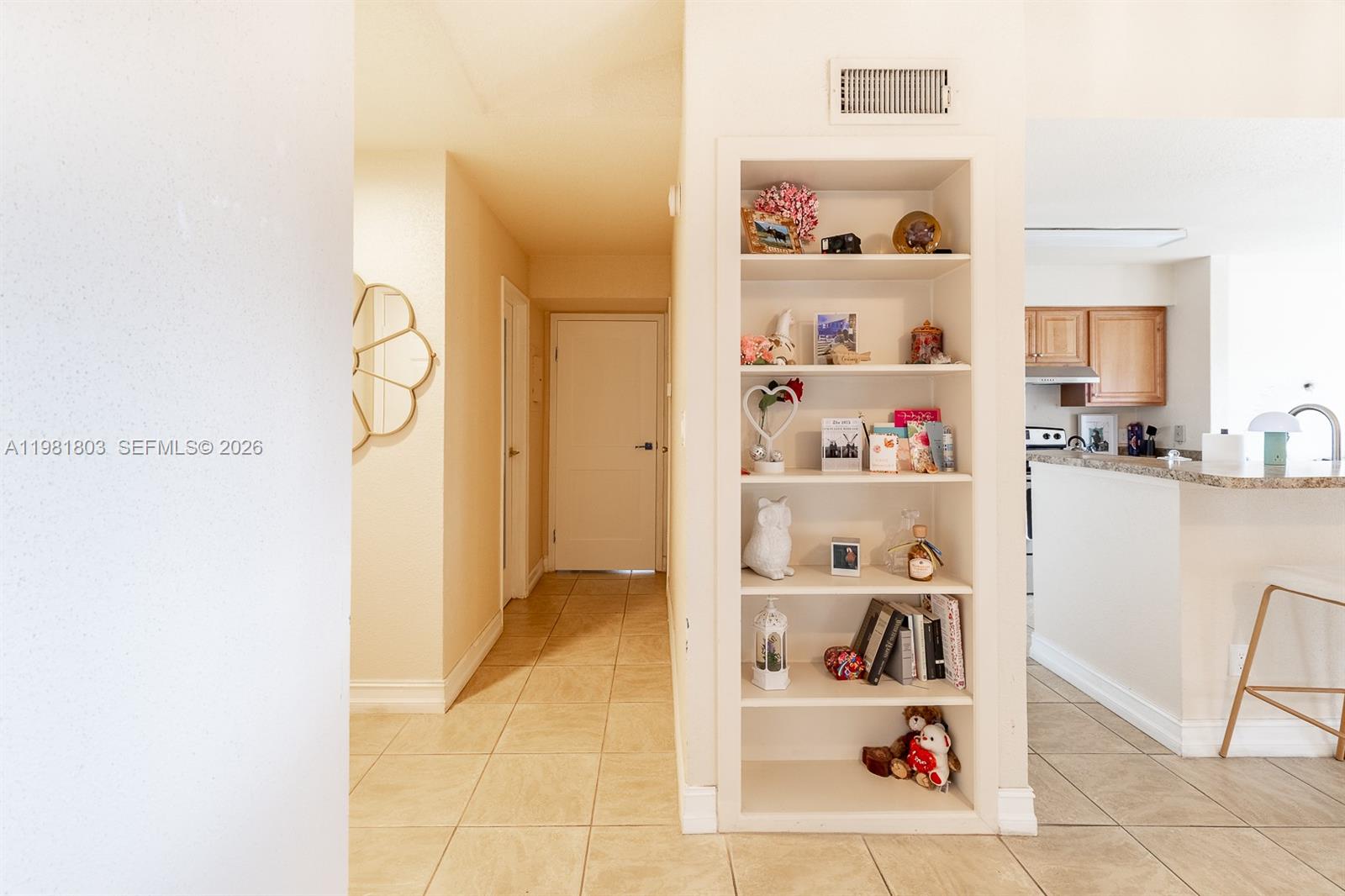 SAVANNAH AT RIVERSIDE CON - Residential