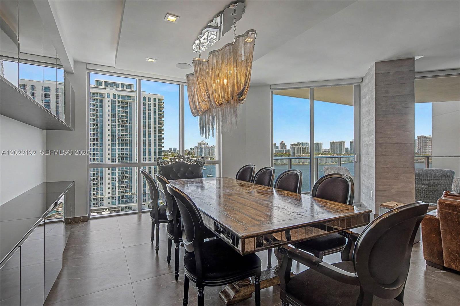 17111 Biscayne Blvd 1405/07, North Miami Beach, FL, 33160/$2,950,000 4 17111 Biscayne Blvd 1405/07