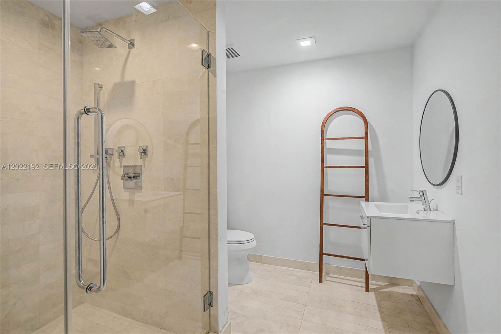 MARINA PALMS RESIDENCES S - Residential