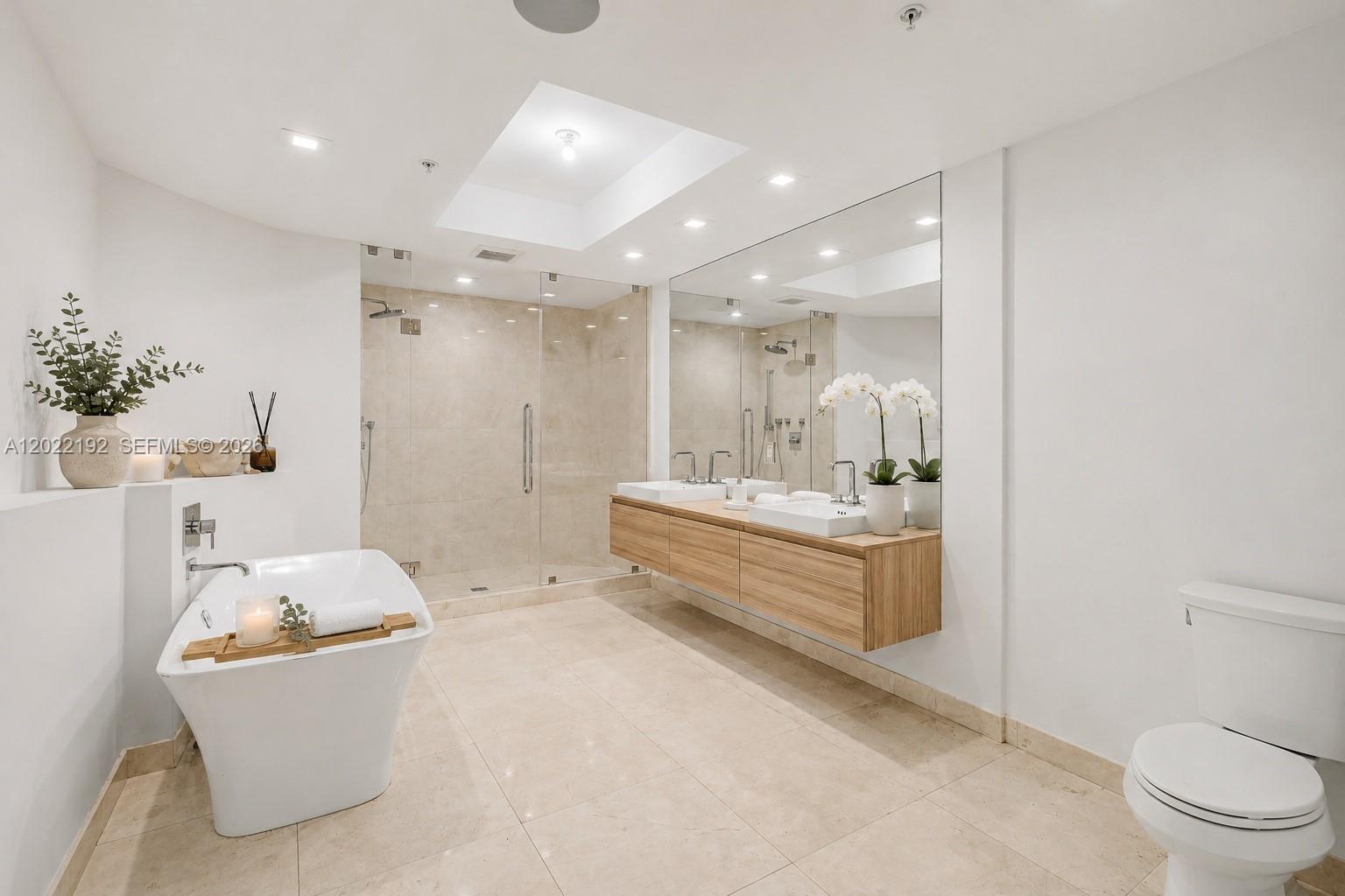 MARINA PALMS RESIDENCES S - Residential
