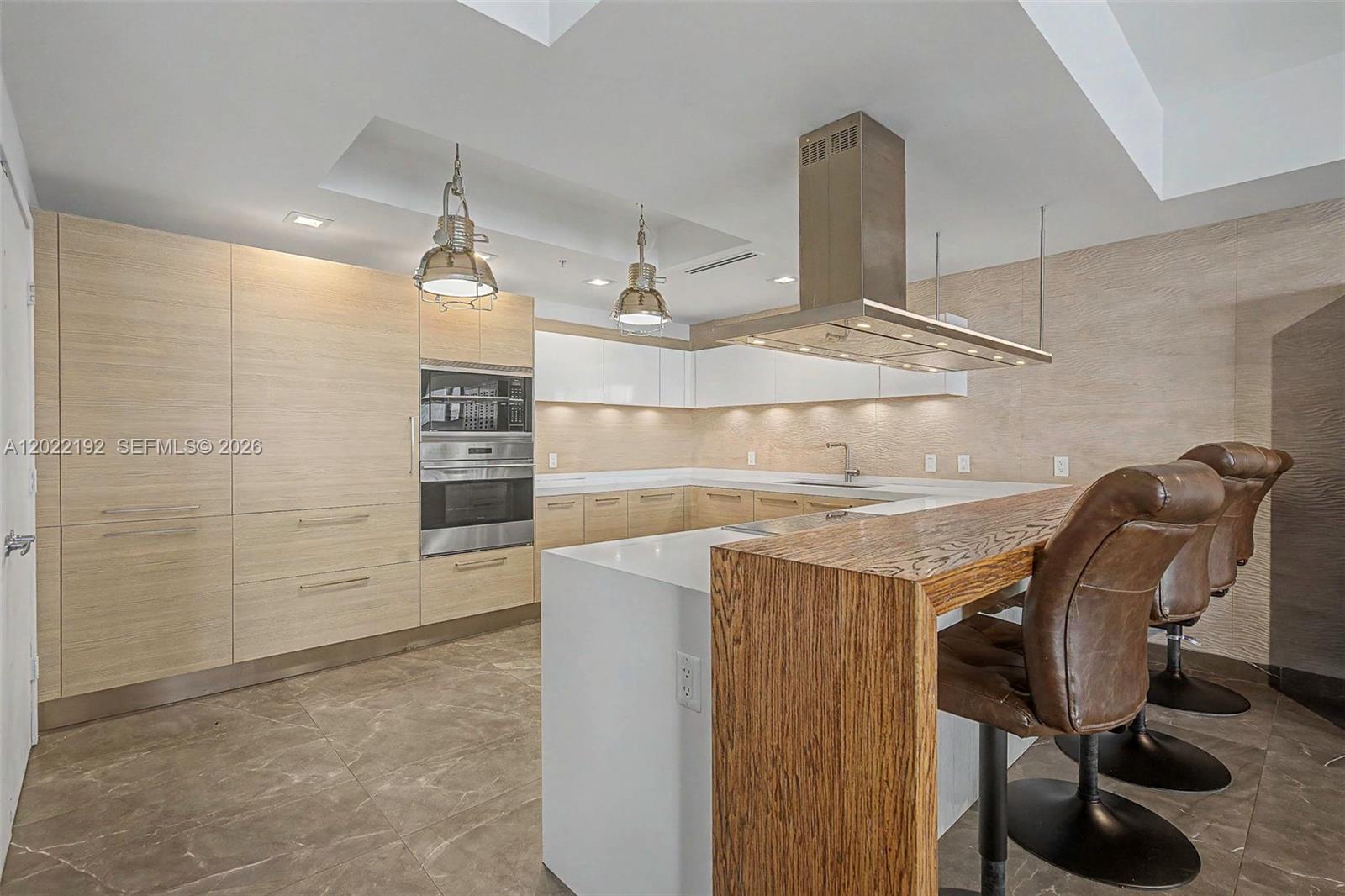 MARINA PALMS RESIDENCES S - Residential