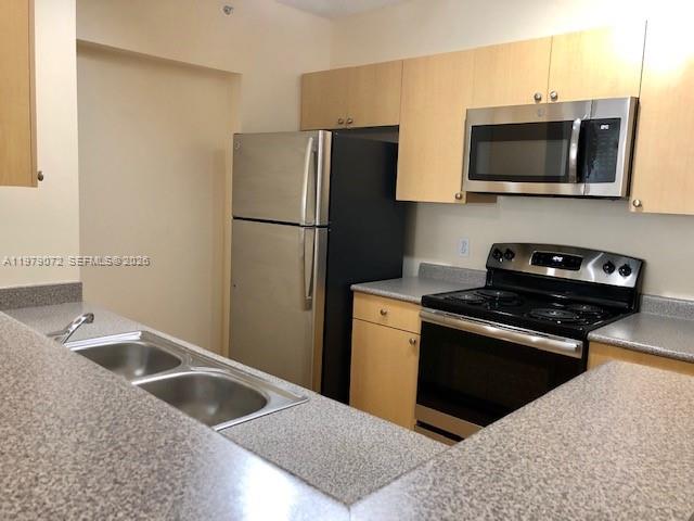 REGENT PARK CONDO - Residential Lease
