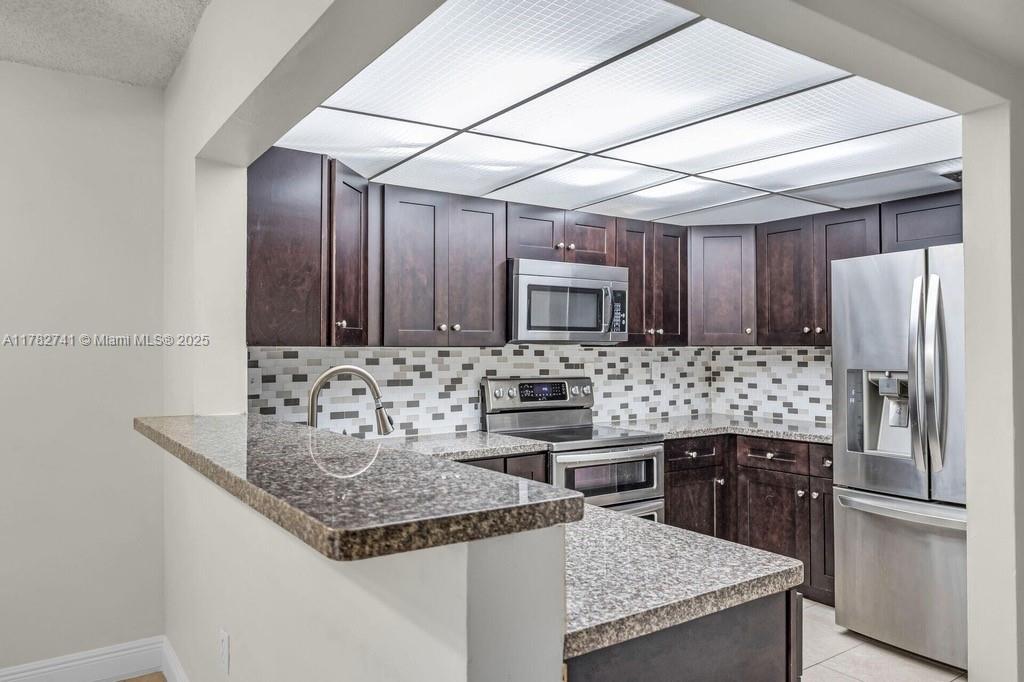 9050 NW 28th St 114