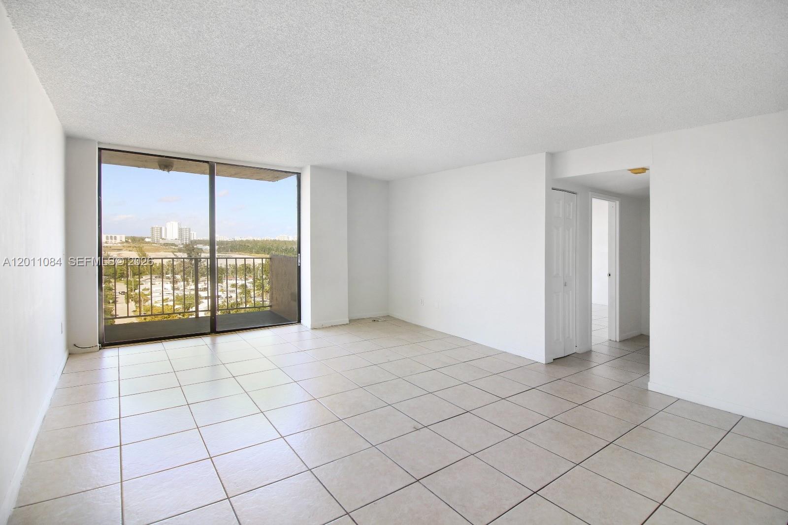 VECINO DEL MAR CONDO - Residential