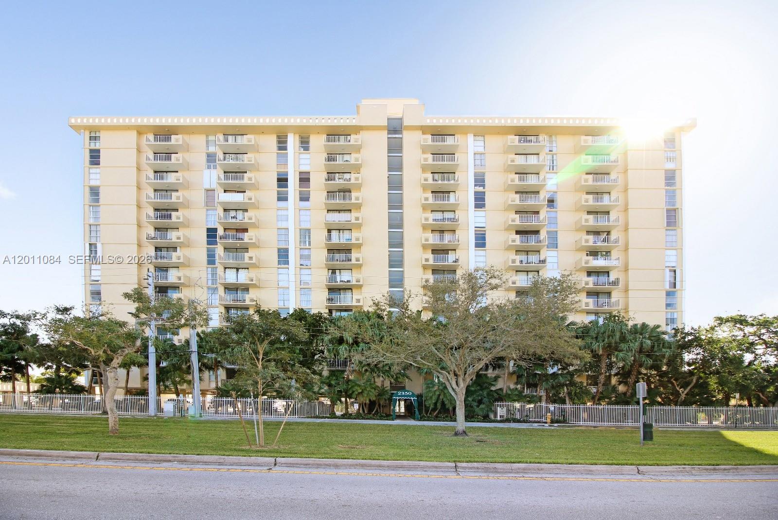 VECINO DEL MAR CONDO - Residential