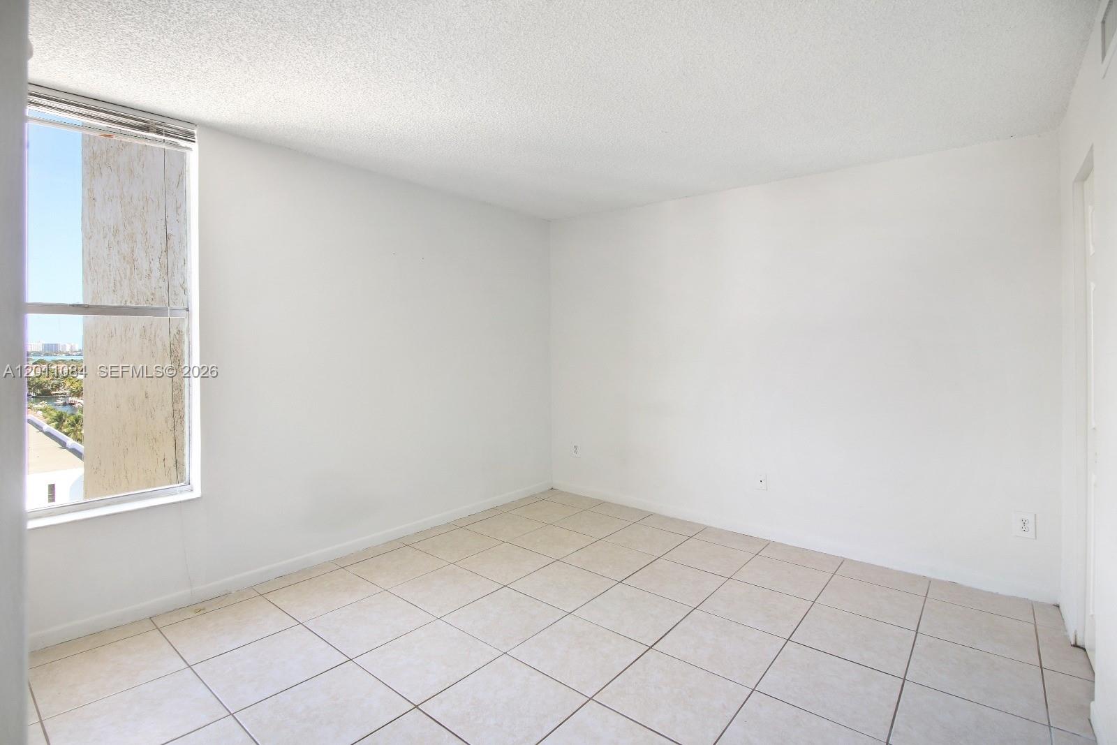 VECINO DEL MAR CONDO - Residential