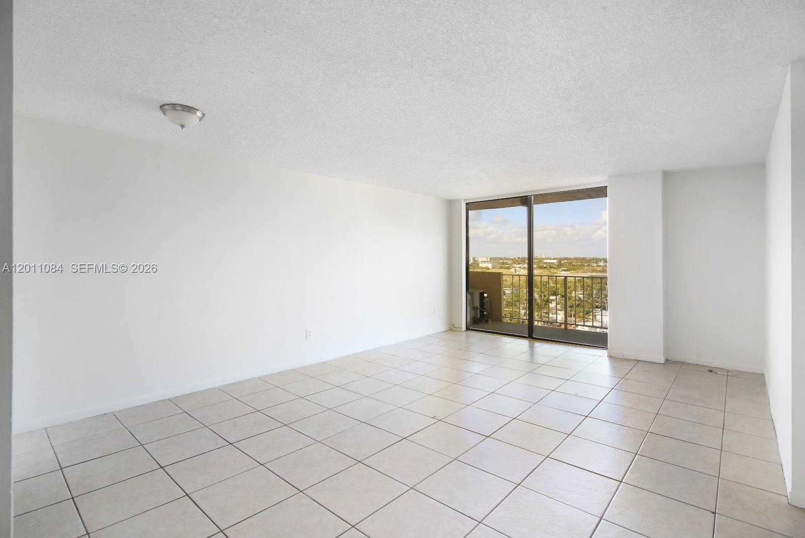 VECINO DEL MAR CONDO - Residential