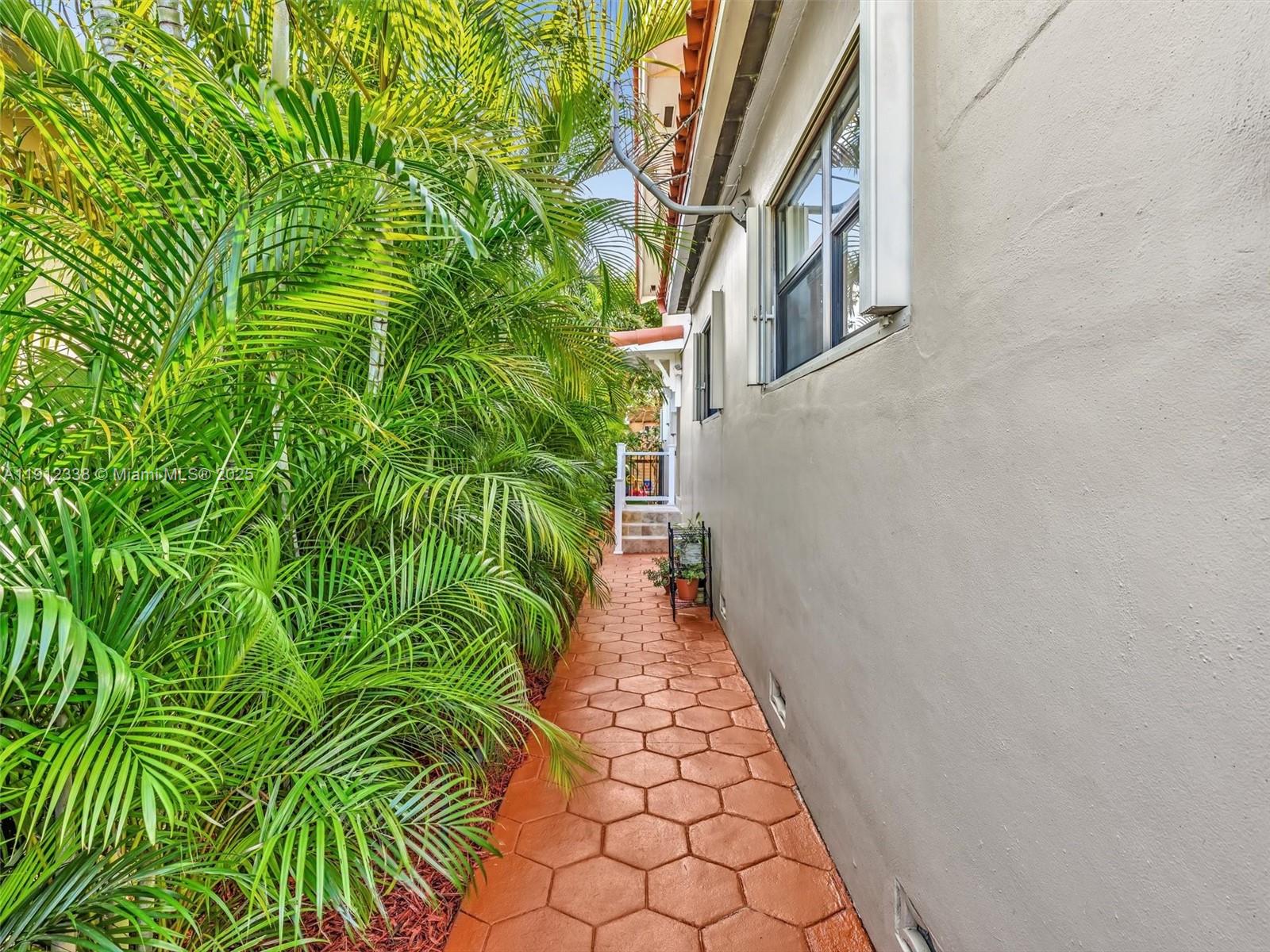 FAIRLAWN - Residential Lease