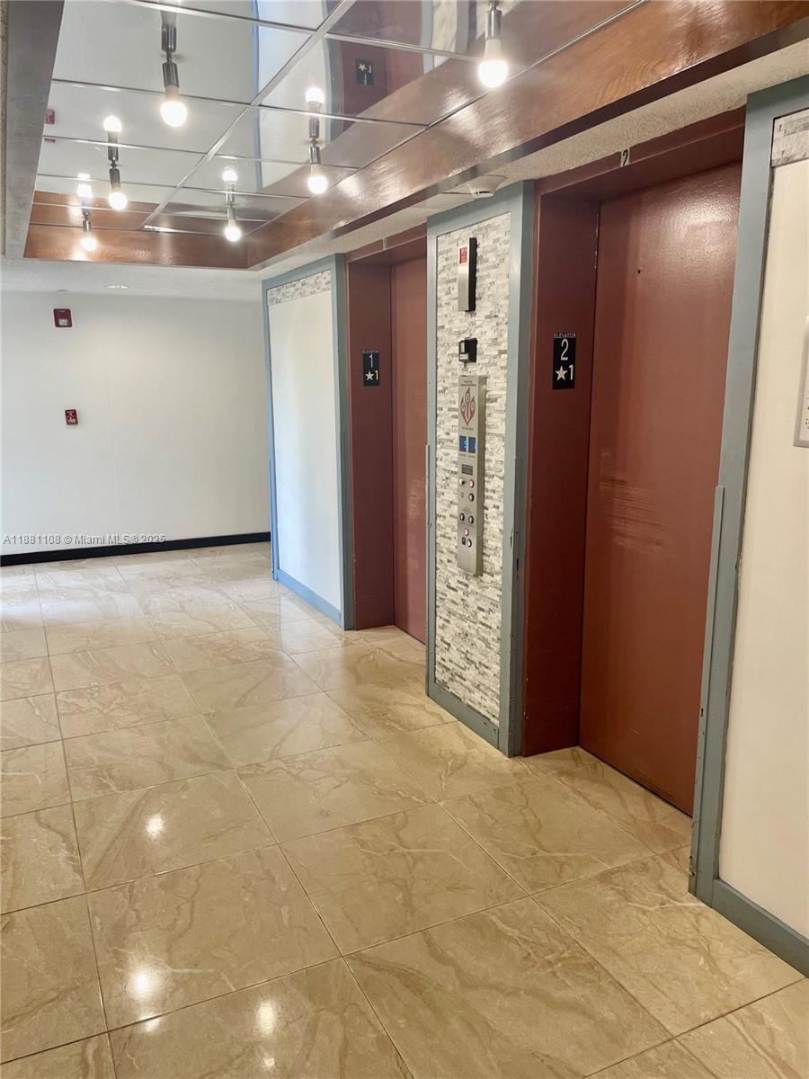 GREYNOLDS PARK CLUB CONDO - Residential