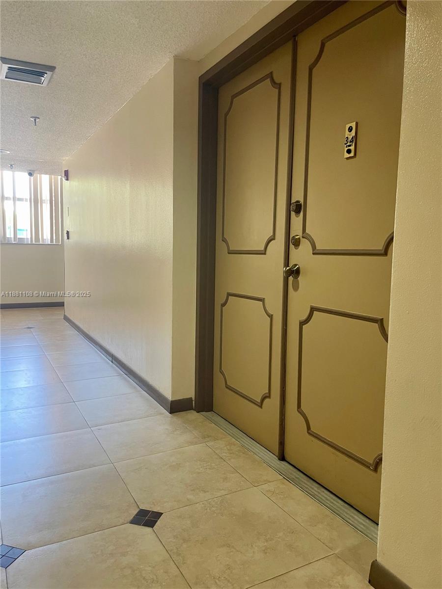 GREYNOLDS PARK CLUB CONDO - Residential