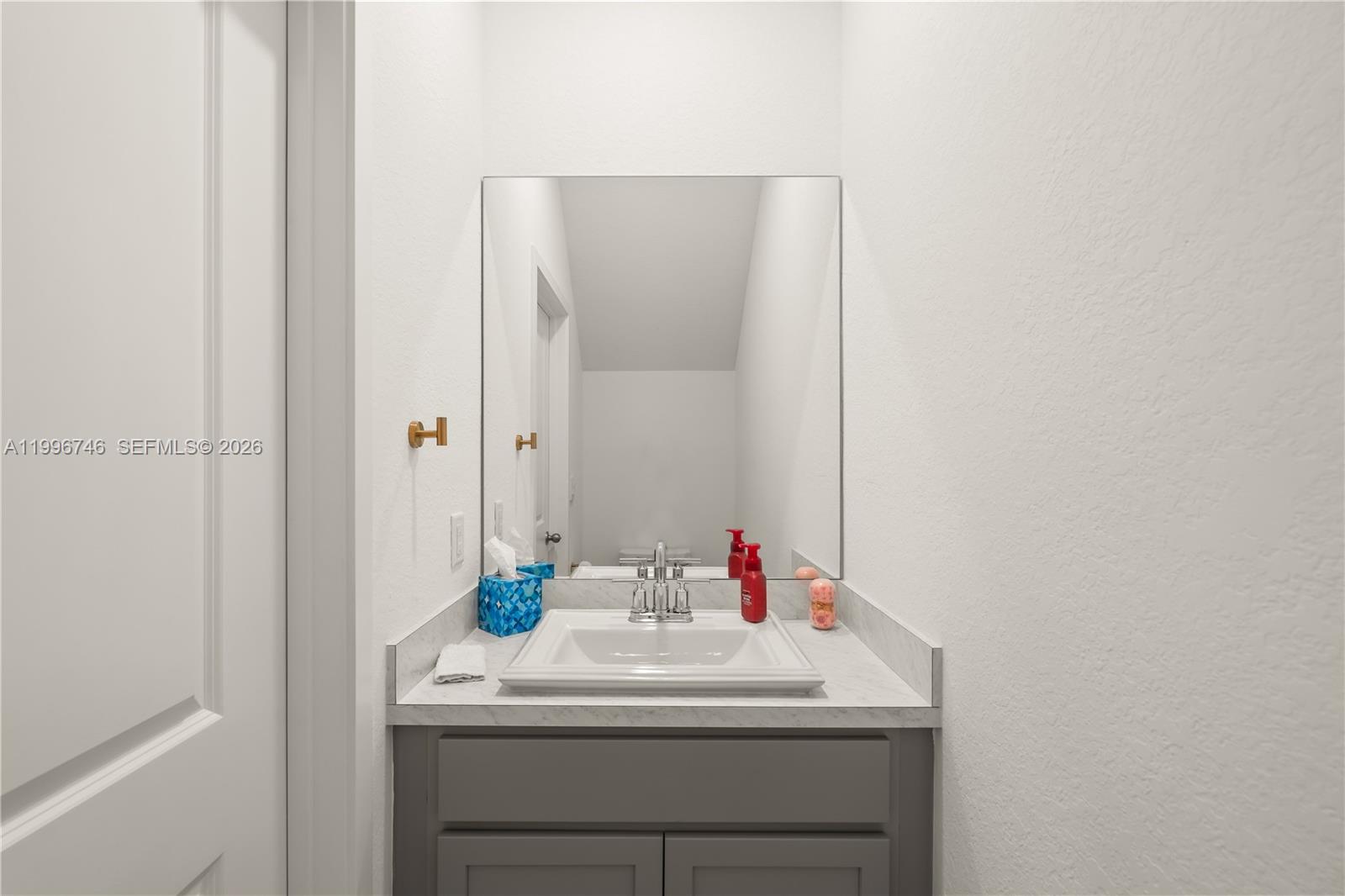 HIGHLAND OAKS - Residential