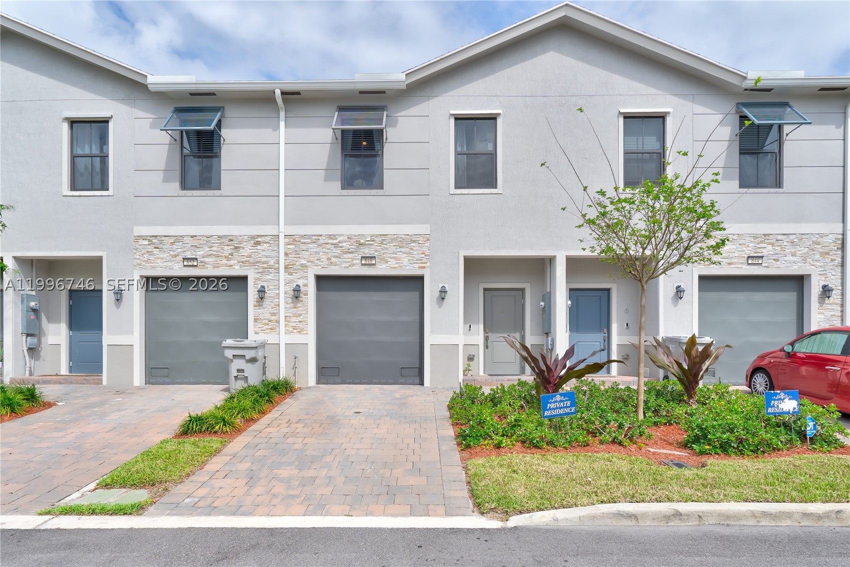 848 NW 3rd Ter
