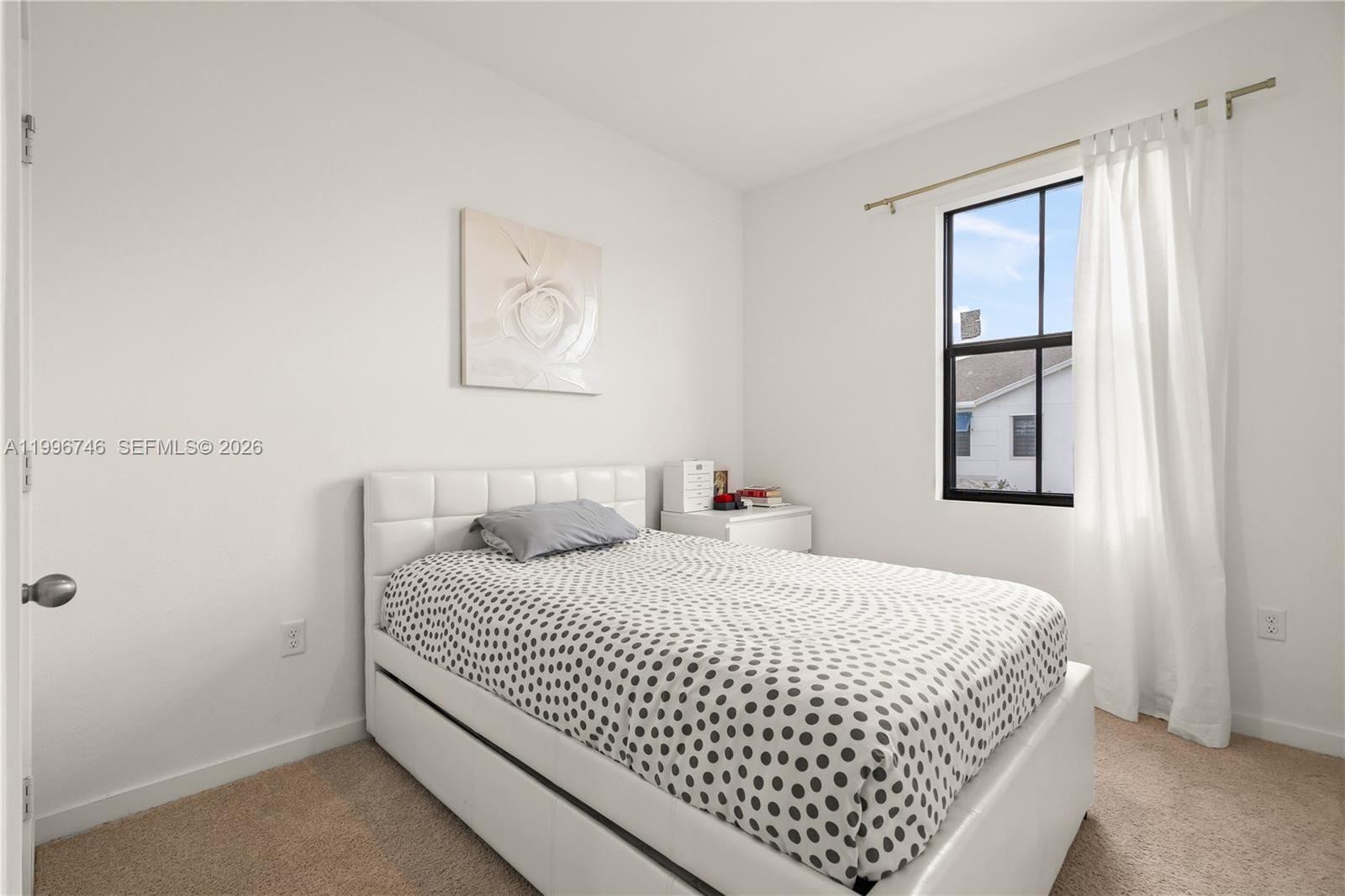 HIGHLAND OAKS - Residential