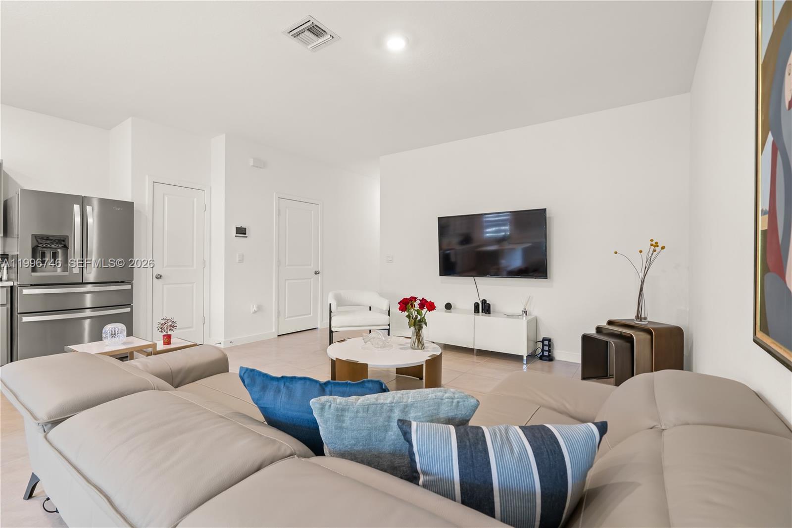 HIGHLAND OAKS - Residential