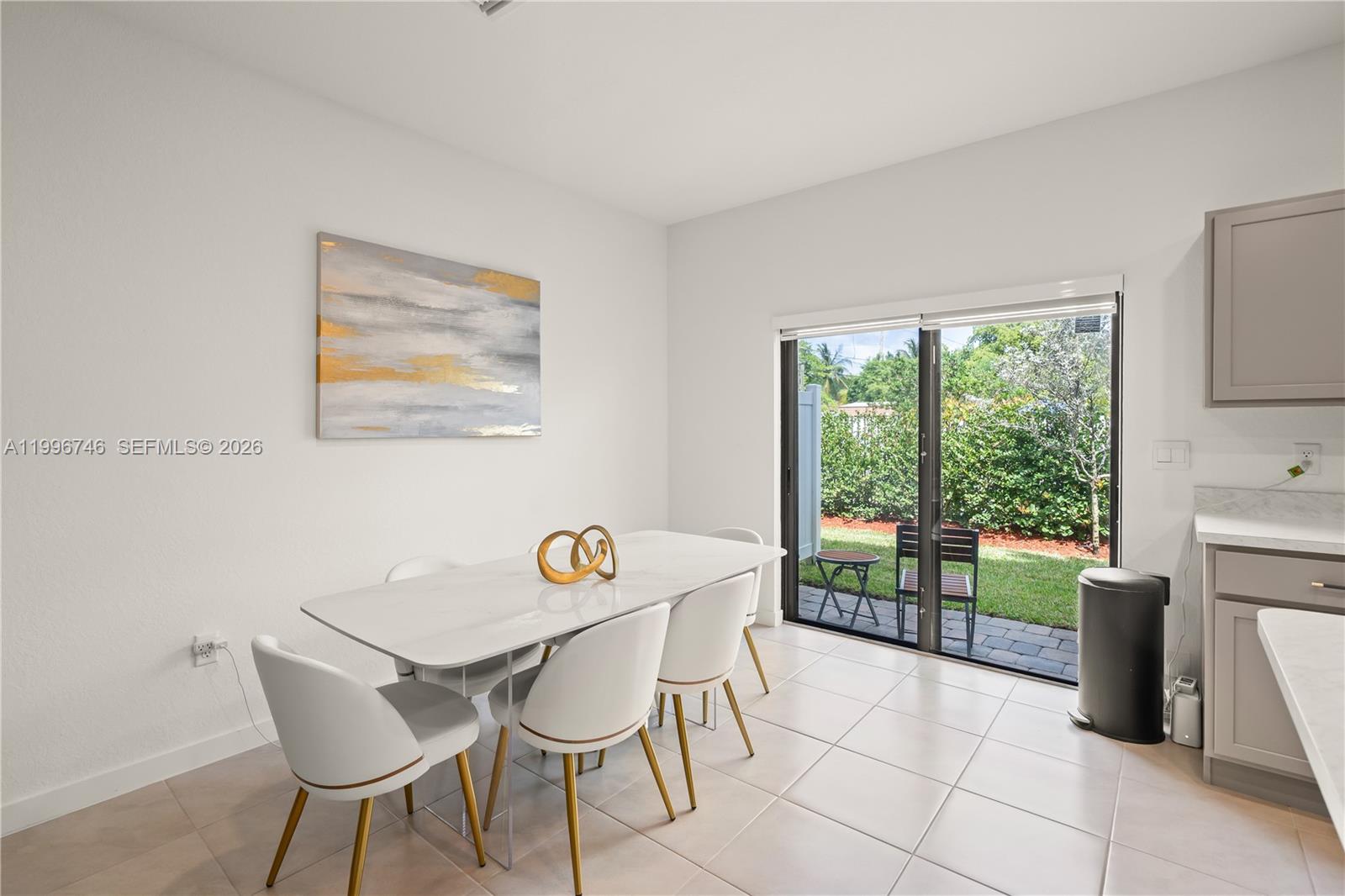 HIGHLAND OAKS - Residential