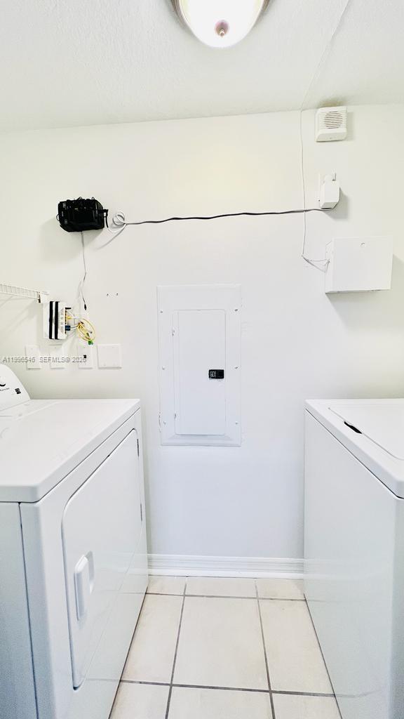 Emerald isle at Laguna - Residential Lease