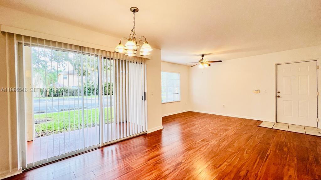 Emerald isle at Laguna - Residential Lease