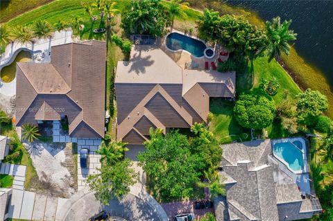 Tiny photo for 1087 Deerwood Ln, Weston, FL 33326 (MLS # A12026948)