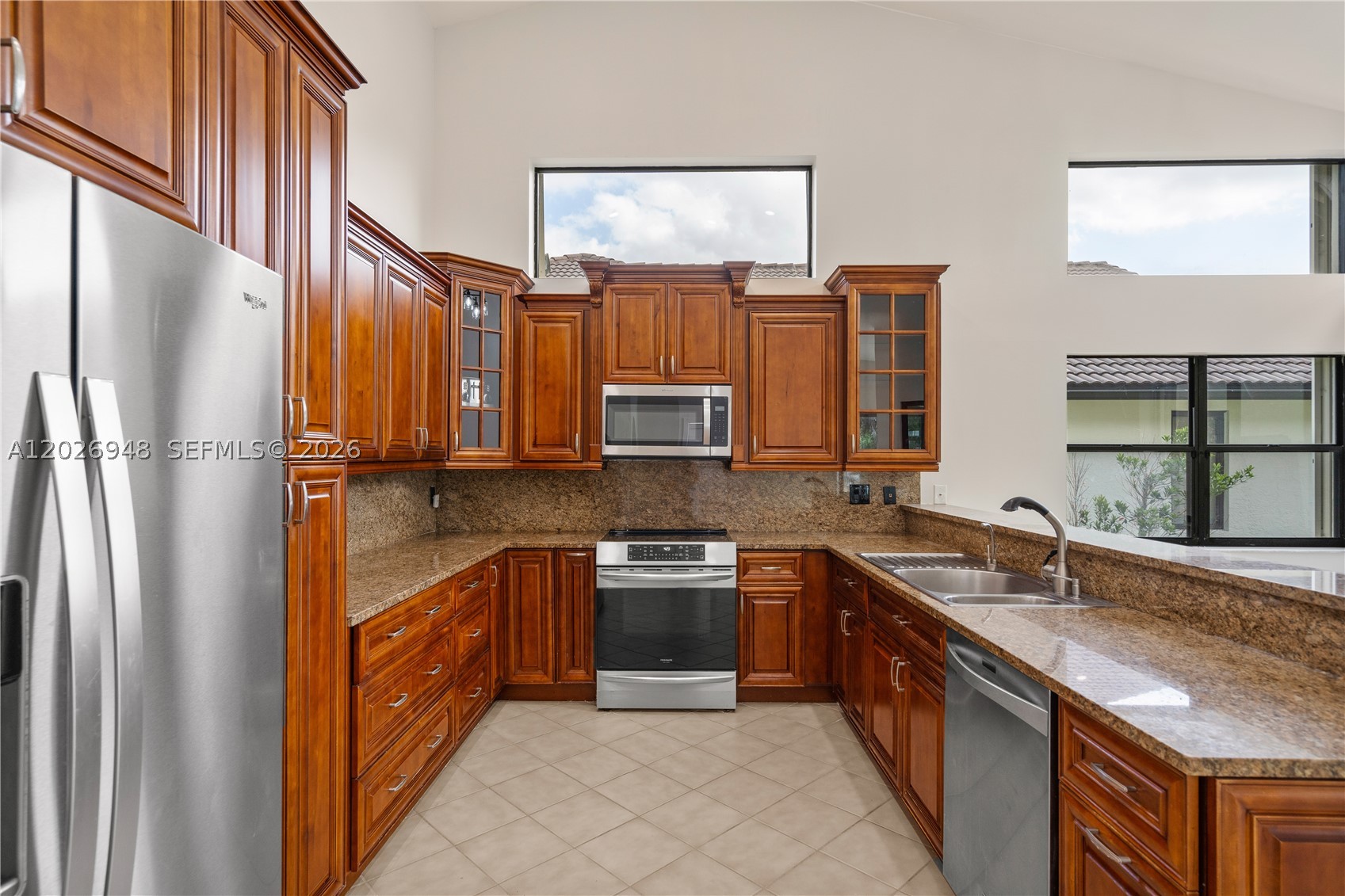 1087 Deerwood Ln