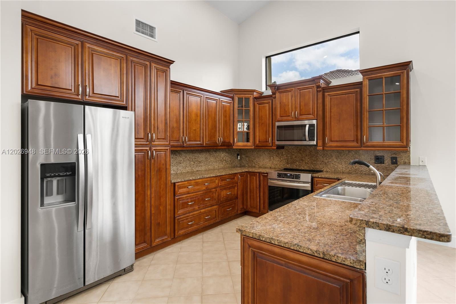 COUNTRY ISLES - Residential