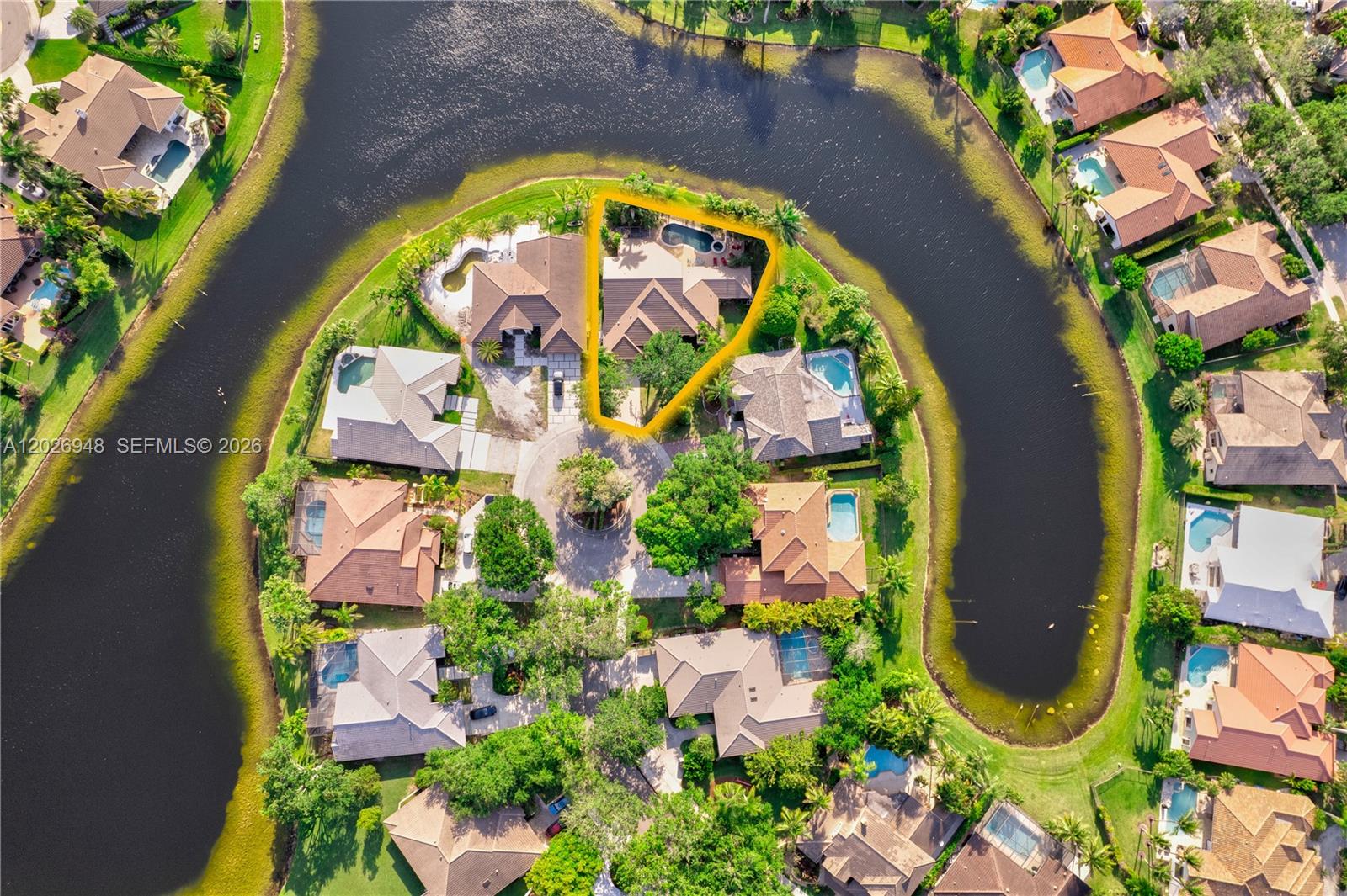 COUNTRY ISLES - Residential