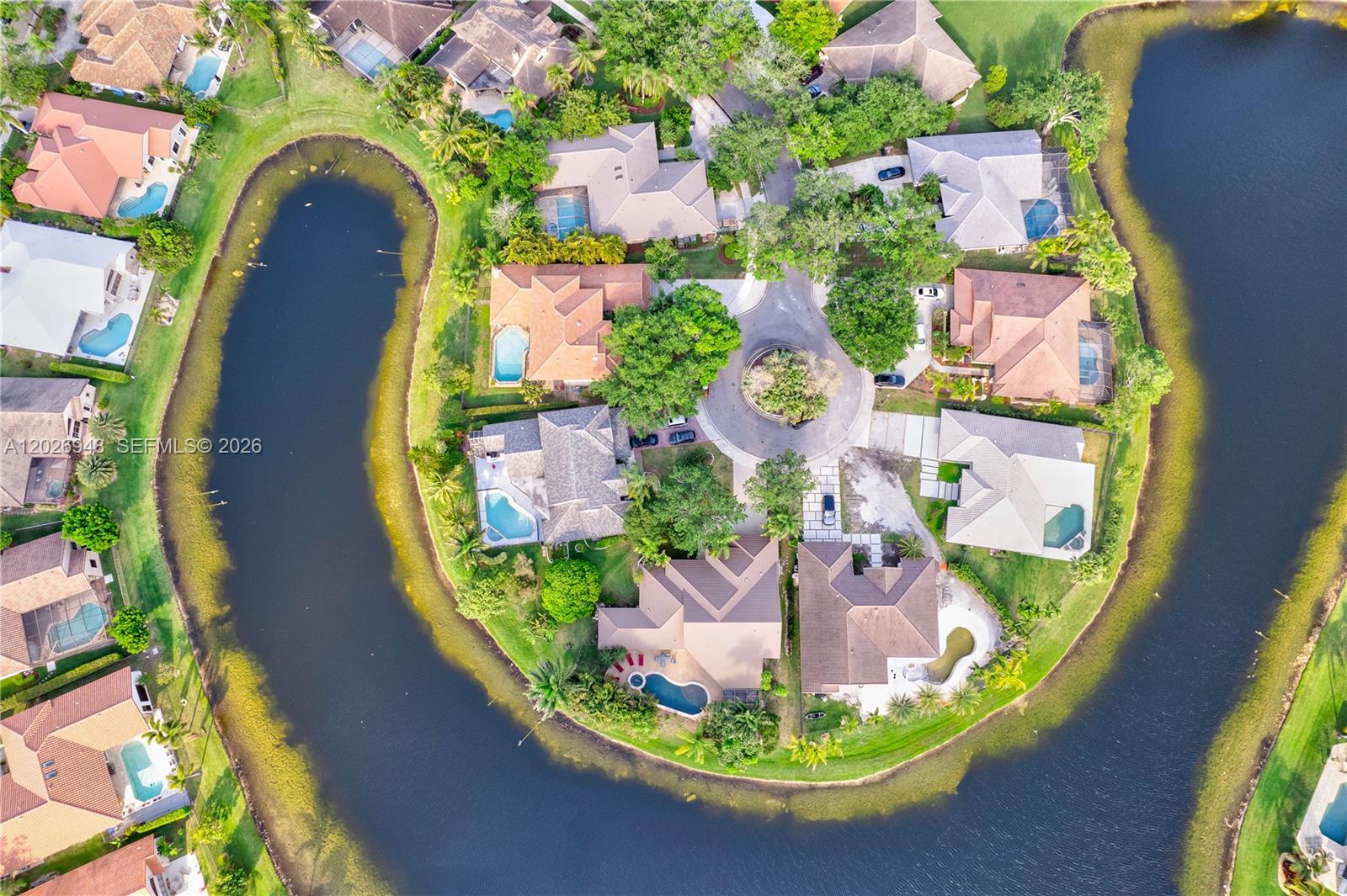 COUNTRY ISLES - Residential