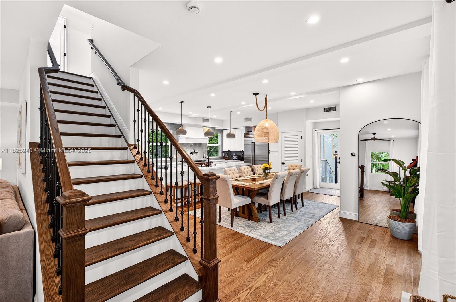 58 NE 44th St