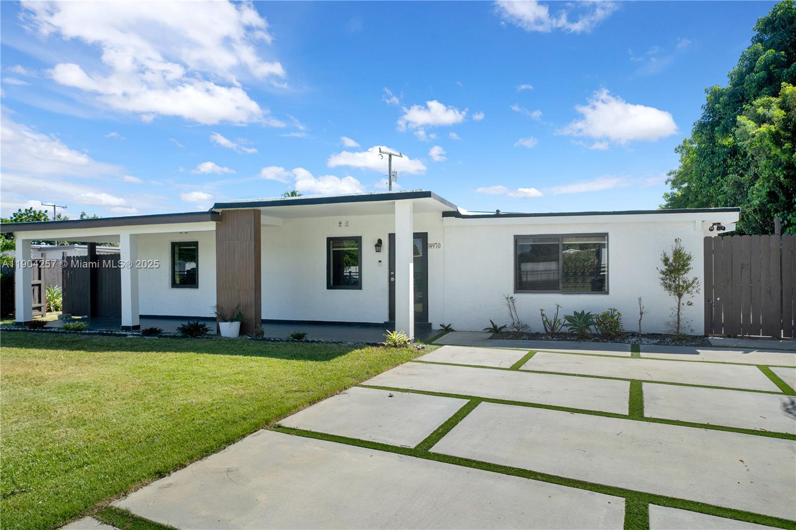 LEISURE CITY SEC 2 - Residential