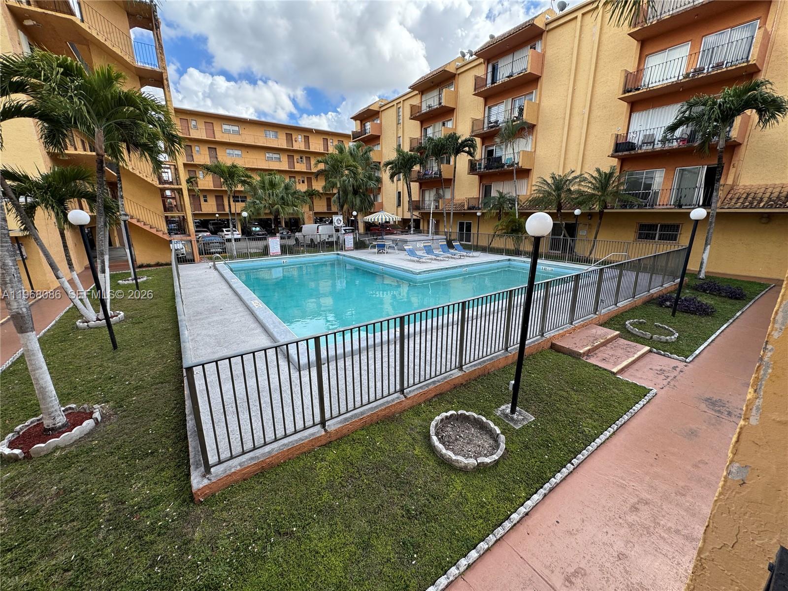 WESTLAND EDEN CONDO II - Residential