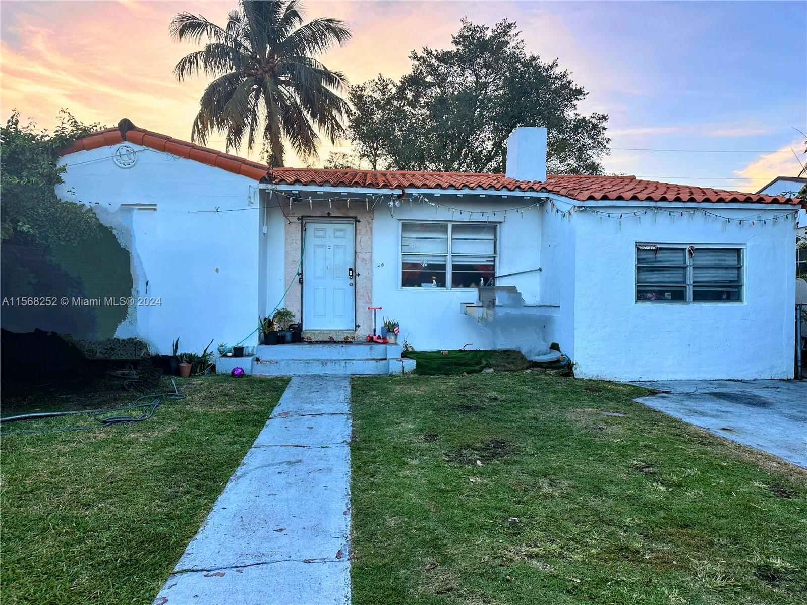 Property for Sale at 810 Nw 17th Ct Ct, Miami, Broward County, Florida - Bedrooms: 4 
Bathrooms: 2  - $650,000