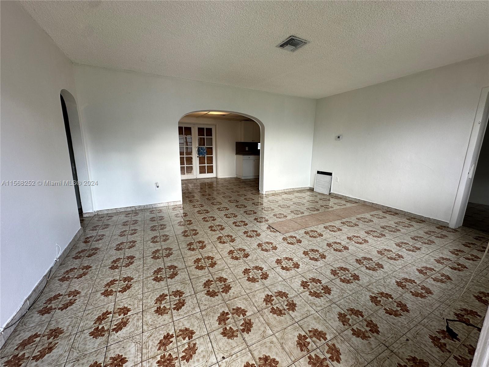 LAWRENCE PARK AMD - Residential