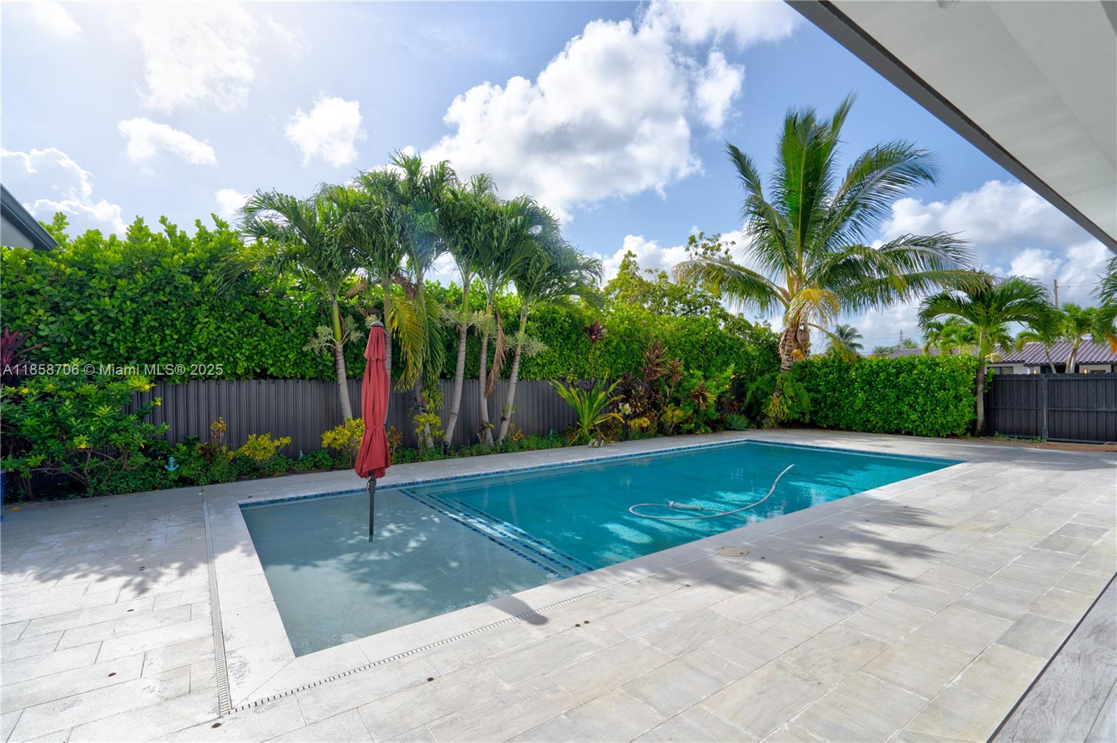 LARO SUB - Residential