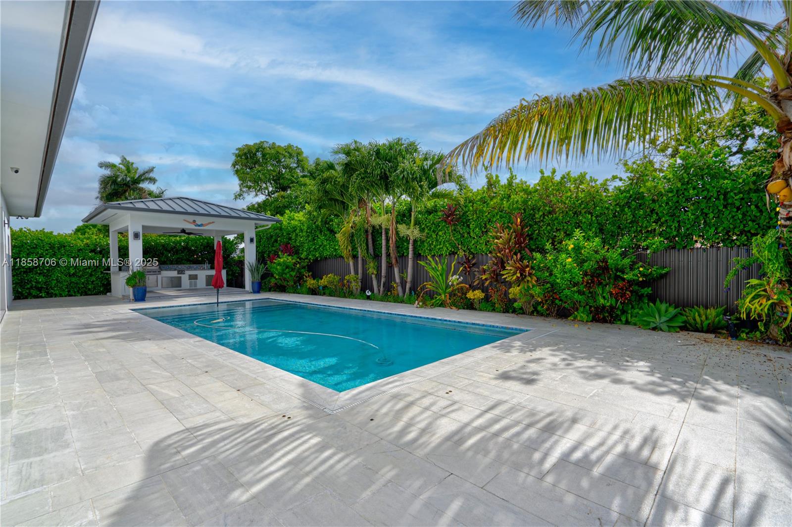 LARO SUB - Residential