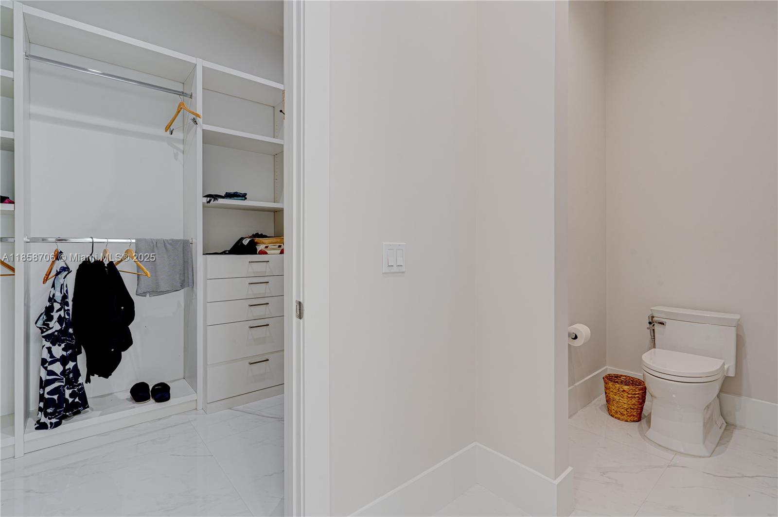 LARO SUB - Residential