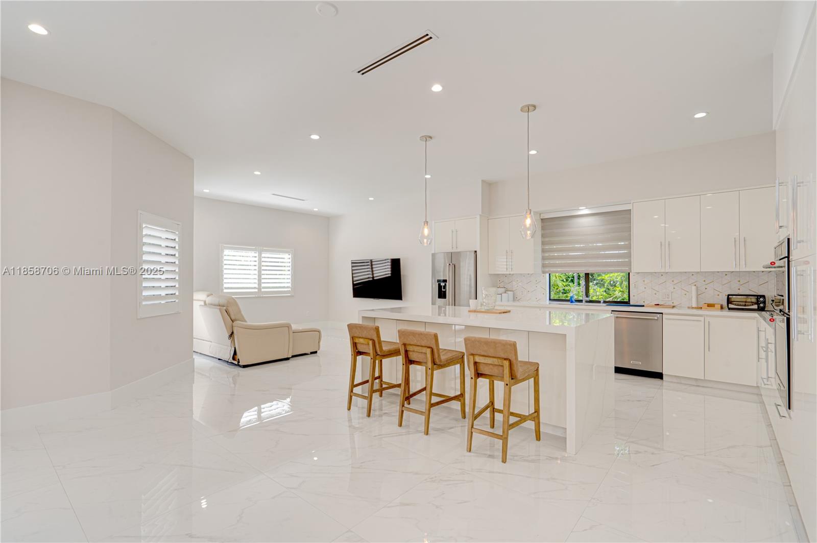 LARO SUB - Residential