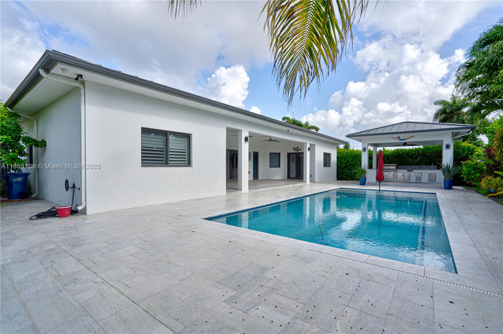 LARO SUB - Residential