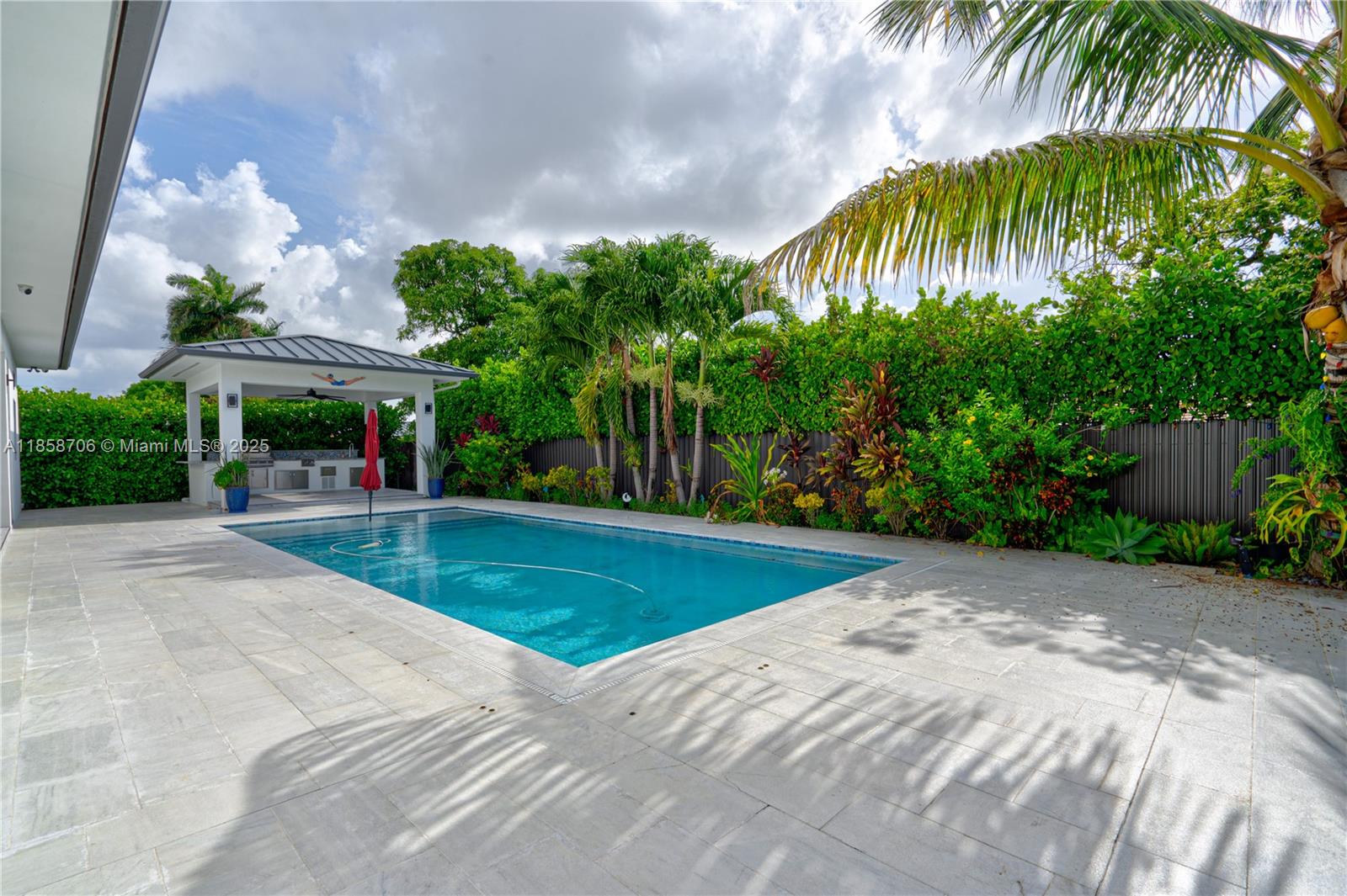 LARO SUB - Residential