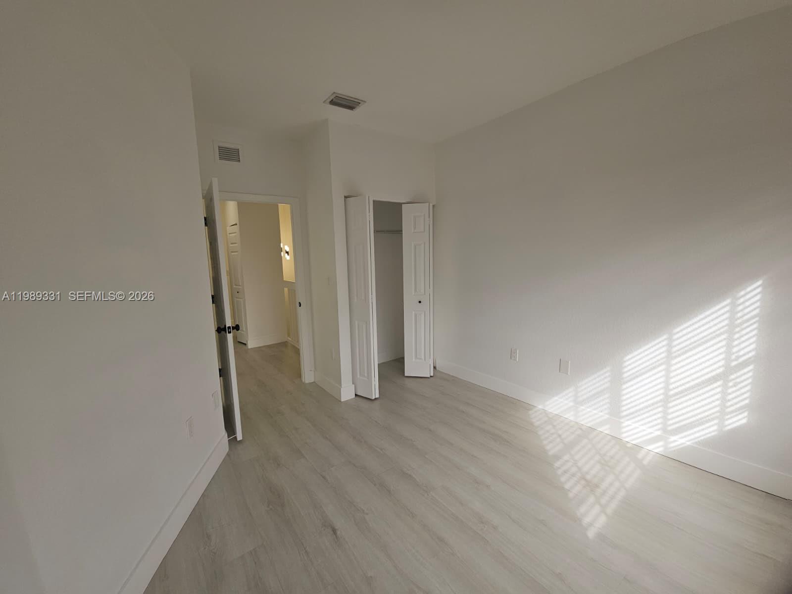 EUREKA PALM GARDEN - Residential Lease