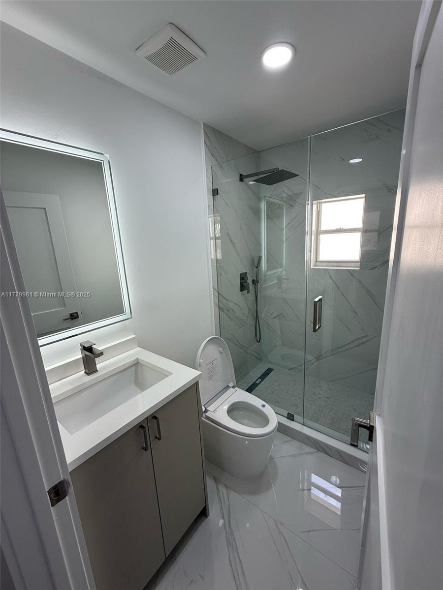 CHARLESTOWNE - Residential