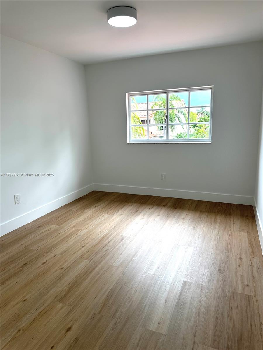 CHARLESTOWNE - Residential