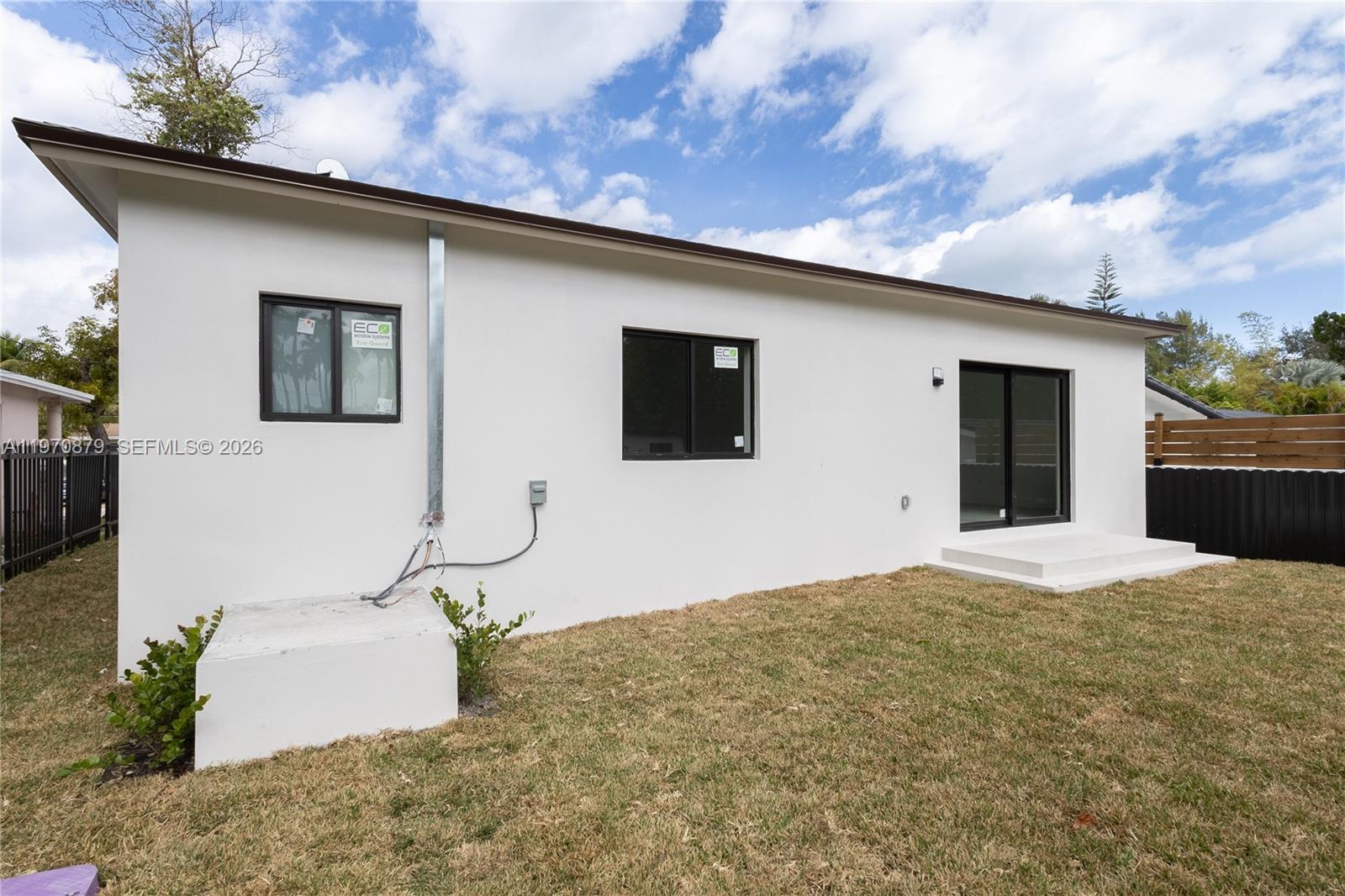 BISCAYNE SHORES UNIT NO 4 - Residential