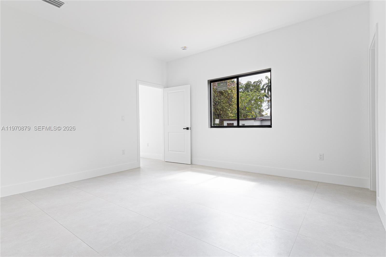 BISCAYNE SHORES UNIT NO 4 - Residential