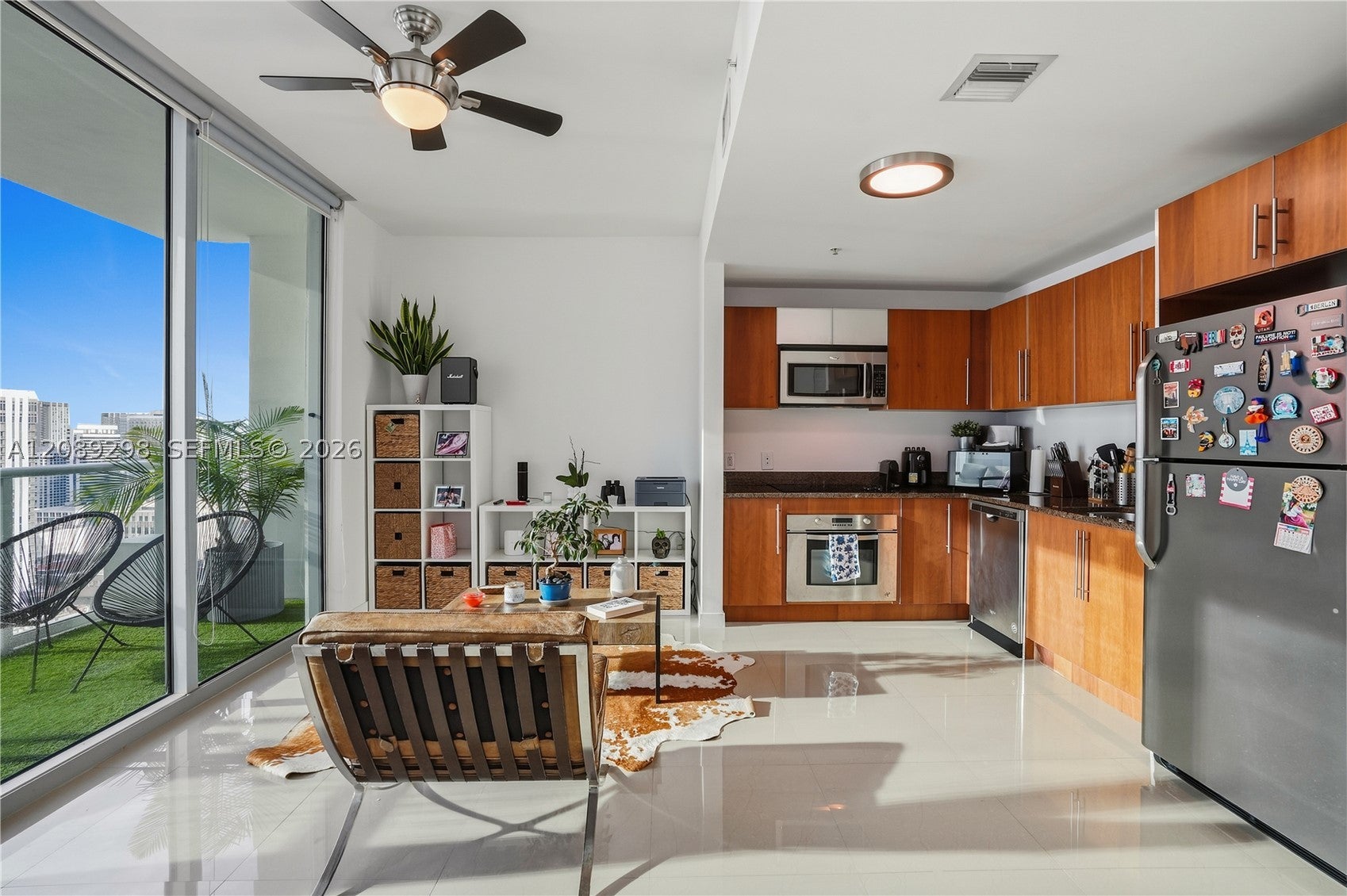 300 S Biscayne Blvd T3509, Miami FL 33131
